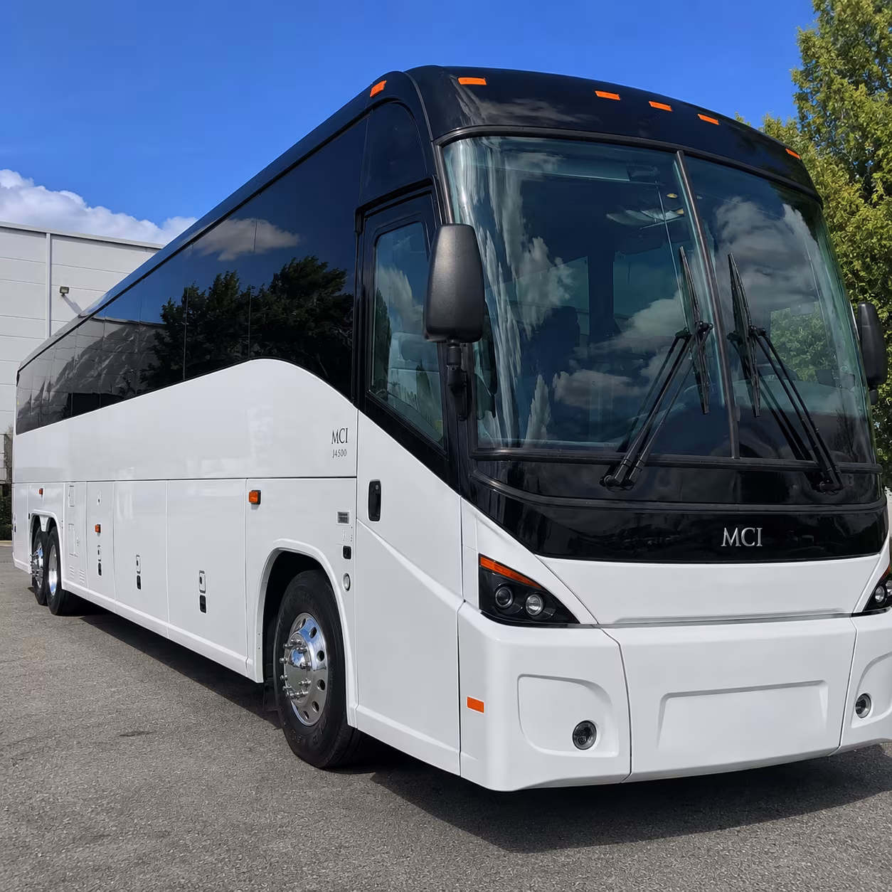 airport shuttle buses between erie and pittsburgh cleveland and buffalo